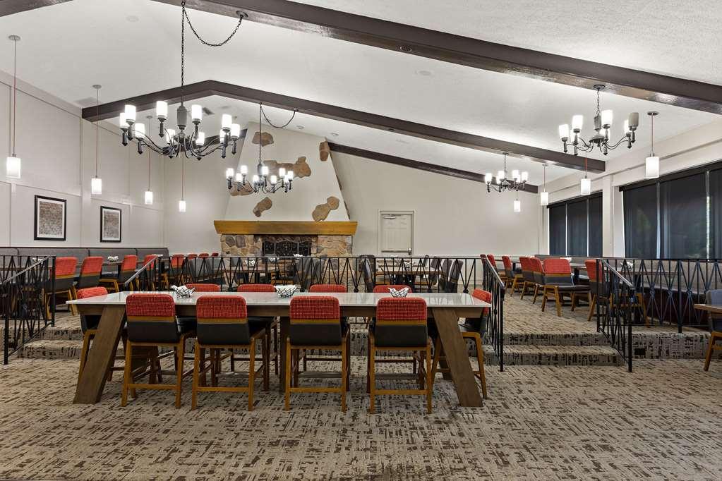 The Clover Hotel, Ascend Hotel Collection South Bend Restoran gambar